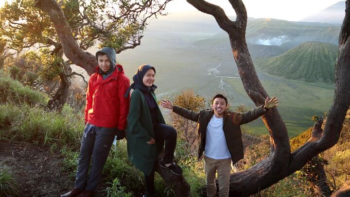 1 Day Amazing Bromo Sunrise tour from Malang Surabaya 7 spots