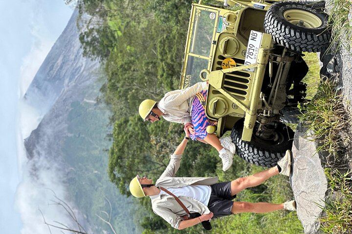 1 Day Yogyakarta tour ( Borobudur temple, Merapi Lava Tour, Prambanan Temple)