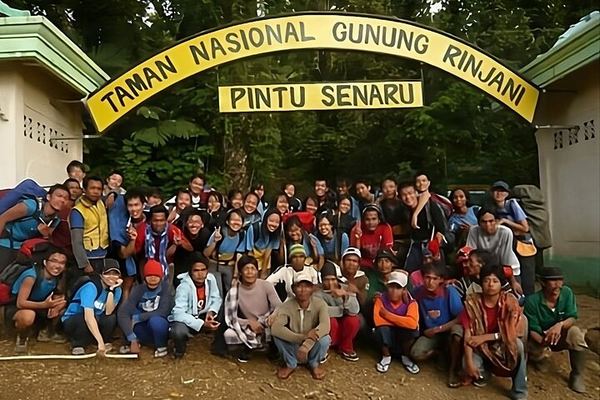 Rinjani Senaru Rim: Coffee Plantations, Mondokan Lokak, Pelawangan 1