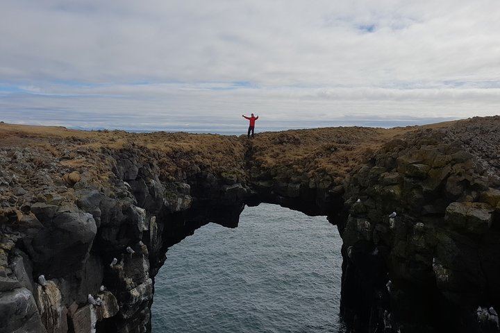 2-Day West | Lava Cave, Snæfellsnes & Silver Circle - Small Group