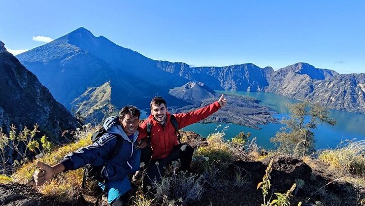3D-2N Explore Mount Rinjani - Summit -Lake and Hotspring