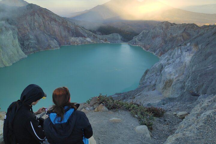 Acid Lake on Top View
