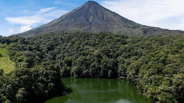 Afternoon Arenal Volcano Tour & Natural Hot Springs River