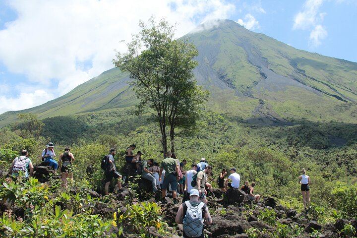 Afternoon Arenal Volcano Tour & Natural Hot Springs River
