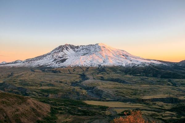 Mount St Helens from Portland: the Wetlands the Eruption Created
