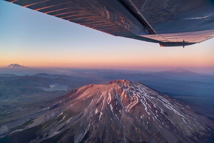 Amazing aerial tour of Mt. St. Helens