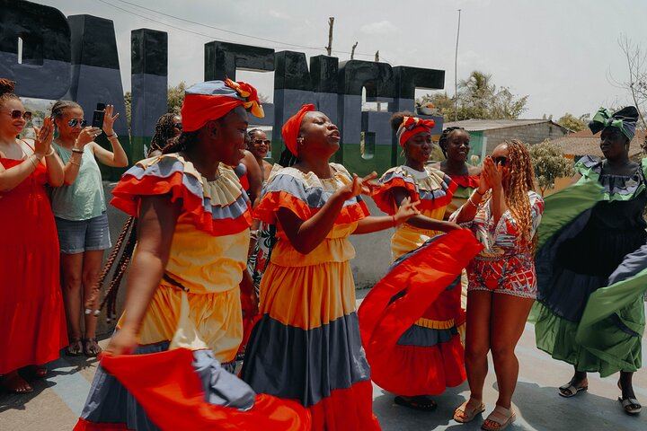 Ancestral Dance in Motion
Palenque women keeping cultural traditions alive through vibrant dance.