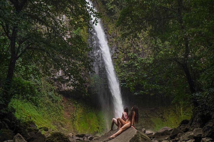 Arenal Highlights (arenal 1 Day) + Baldi Hot Springs & Dinner