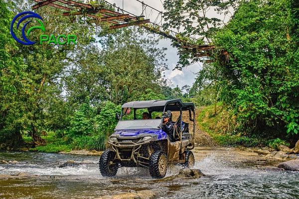 Side-by-Side Buggy at Arenal: Two Seats Abreast, Drivers 18 and Over