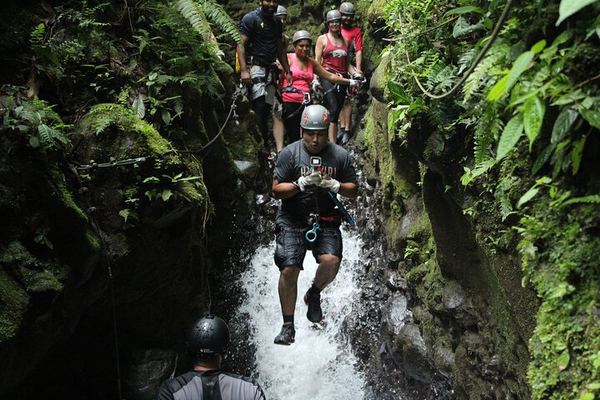 Canyoning Rock: 4 Walls, 3 Pools and 2 Zip Lines Across the Arenal Canyon