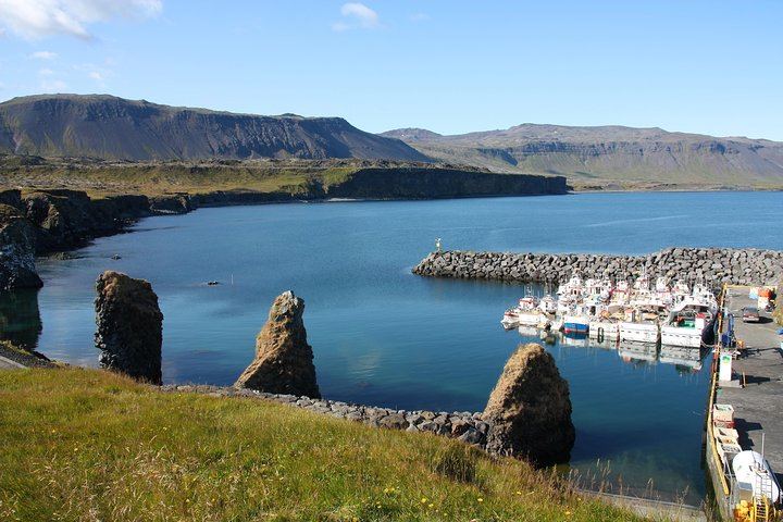 Arnarstapi harbour