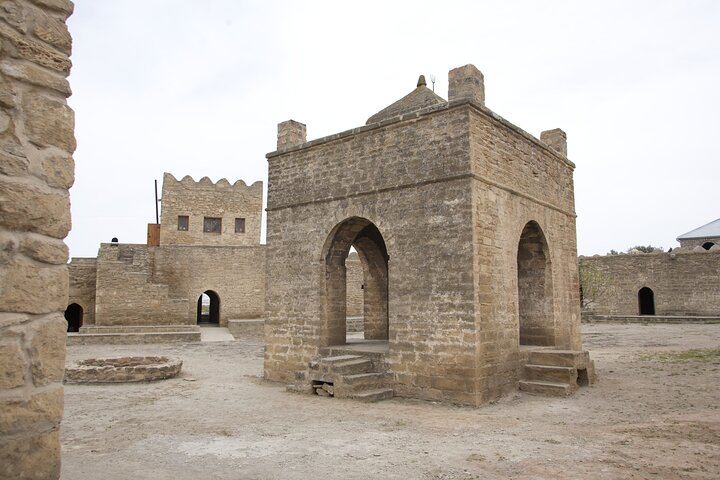 Baku Gobustan and Absheron Tour+Free Haydar Aliyev Center Ticket
