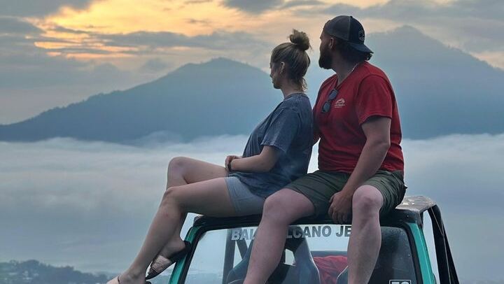 Batur 4WD Jeep Sunrise & Black Lava Tour Adventure with Breakfast