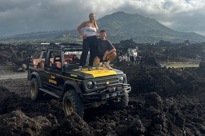 Batur 4WD Jeep Sunrise & Black Lava Tour Adventure with Breakfast