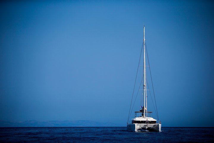 Beautiful Day Catamaran Caldera Cruise incl. Meal & Drinks