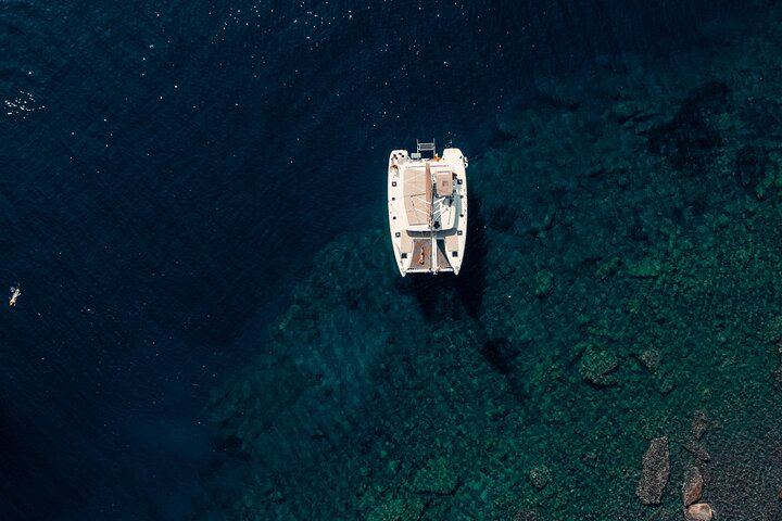 Beautiful Day Catamaran Caldera Cruise incl. Meal & Drinks
