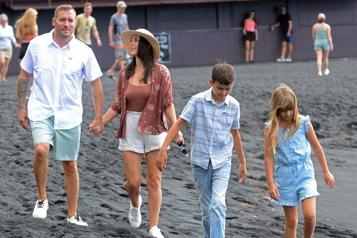 Big Island Highlights: Coffee, Volcano, Black Sands & Waterfall