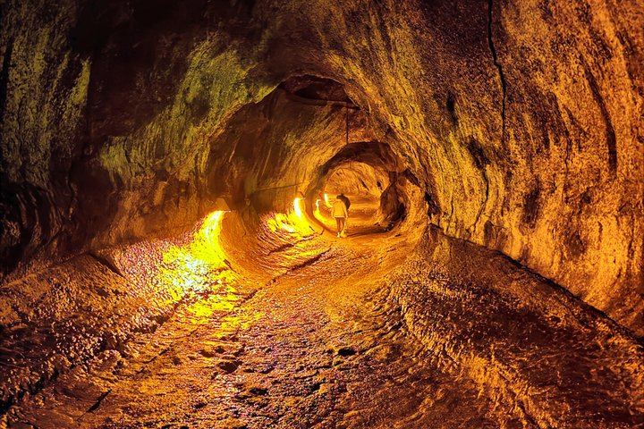 Big Island Scenic Tour: Volcano Hilo Town Waterfall Beach & Lunch