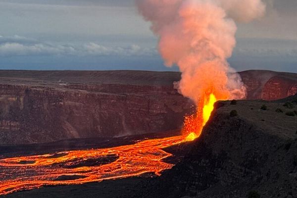 Volcano and Hilo Highlights in 6-7 Hours, Guided by Native Hawaiians