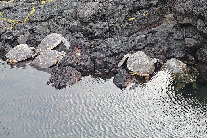 Big Island Waterfalls, Blacksand Beaches, Lava Tubes & Volcanoes