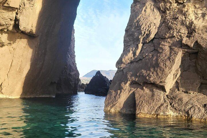 Boat Tour from Lipari between Volcanoes and Uncontaminated Landscapes 4/6 pax