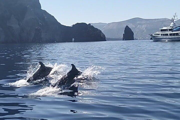 Boat Tour from Lipari between Volcanoes and Uncontaminated Landscapes 4/6 pax