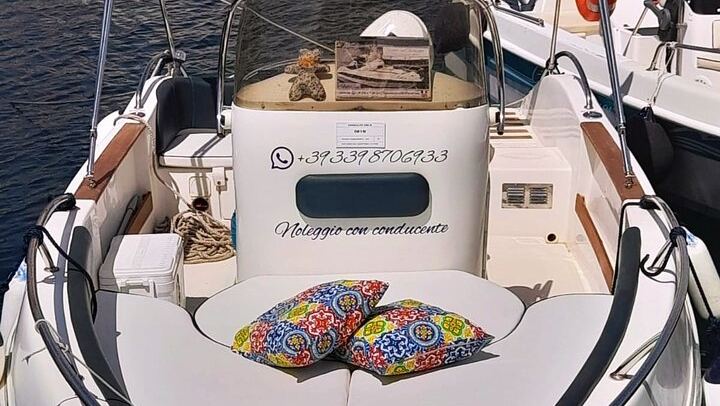 Boat Tour from Lipari between Volcanoes and Uncontaminated Landscapes 4/6 pax