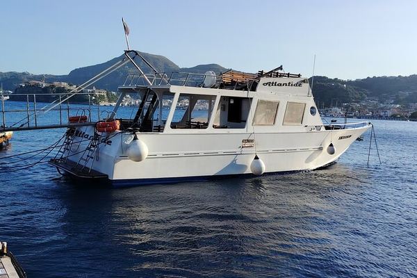 Panarea and Stromboli by Boat, Noon to Ten, Spaghetti Aboard