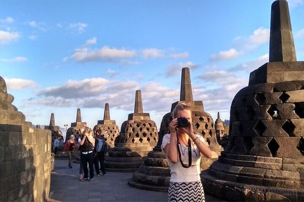 Sunrise from Punthuk Setumbu, Merapi by Jeep and Prambanan's Trimurti