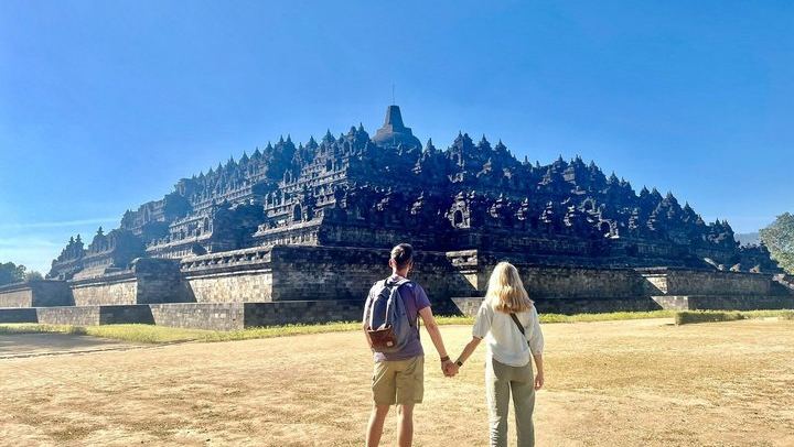 Borobudur,Prambanan and Merapi Volcano Tour .