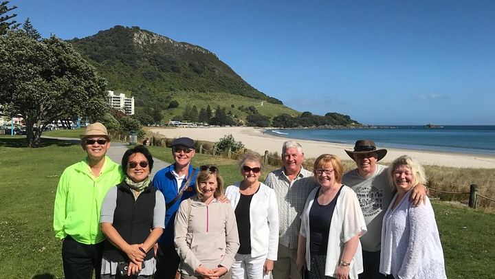 Boutique tour , Mt Maunganui, NZ farm, Rotorua lakes/geothermal