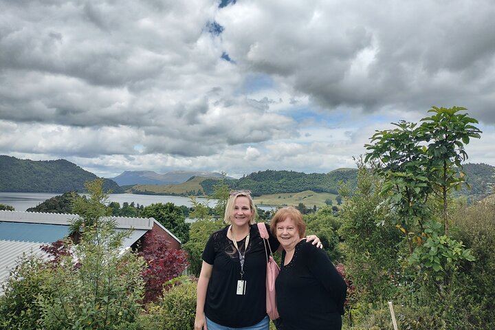 Boutique tour , Mt Maunganui, NZ farm, Rotorua lakes/geothermal
