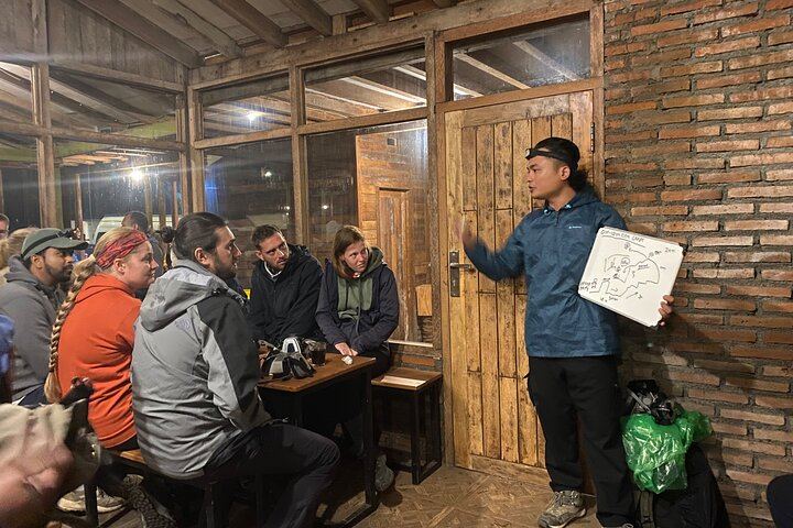 Brifing before hiking Mount Ijen