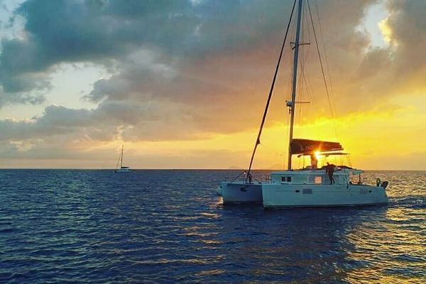 The Caldera Cruise That Runs in Winter, Ending at Sunset