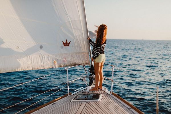 A Private Yacht in the Caldera, or Out to Anafi and Ios