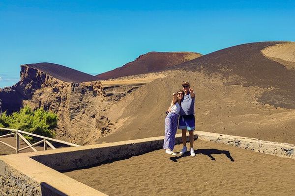 Faial Full Day: the Buried Lighthouse Floor and the Whaling Port