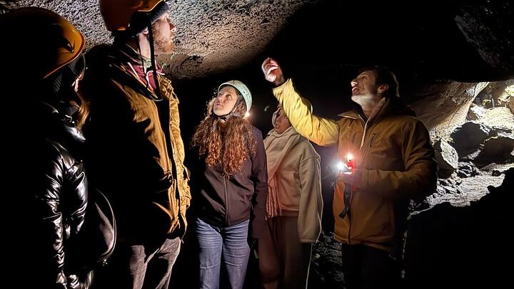 Catania: Morning Jeep Tour of Mount Etna and Lava Flow Caves