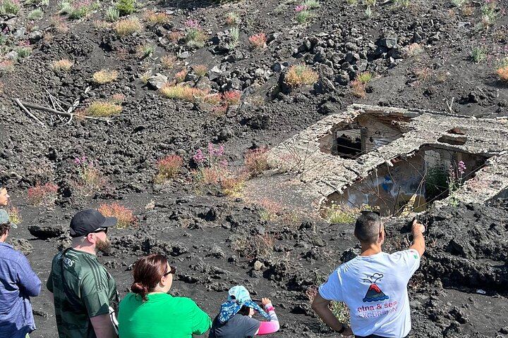 Catania: Morning Jeep Tour of Mount Etna and Lava Flow Caves