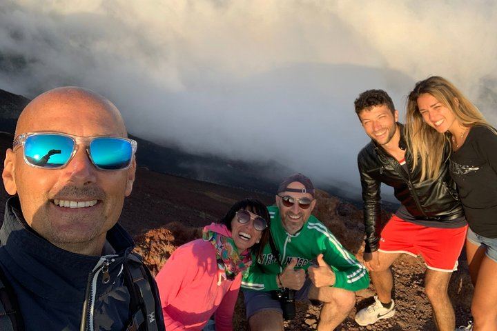 Catania: Sunset Jeep Tour of Mount Etna and Lava Flow Caves