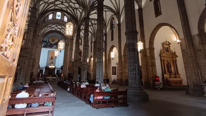 Bandama Caldera, Wine Tasting and Vegueta: Private Half-Day Tour from Las Palmas Port (4/12)