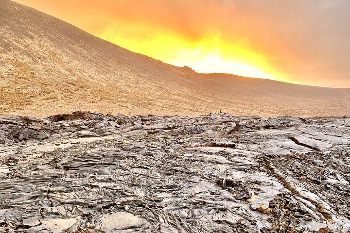 Volcano Eruption Site Hike & Reykjanes Tour from Reykjavik