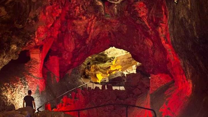 Cueva de los Verdes
