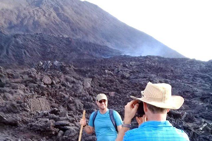 Day Tour to Pacaya Volcano from Antigua Guatemala on Private Vehicle