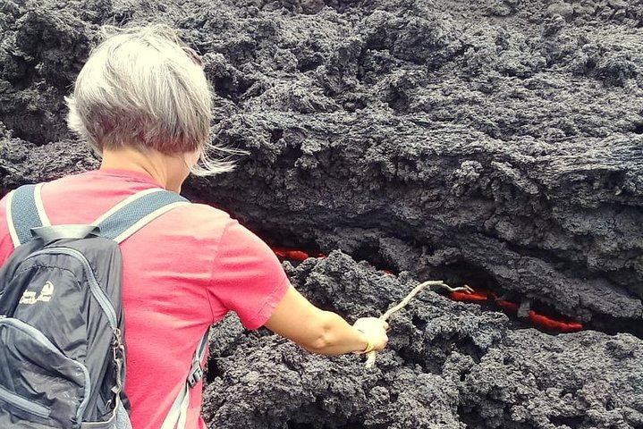 Day Tour to Pacaya Volcano from Antigua Guatemala on Private Vehicle