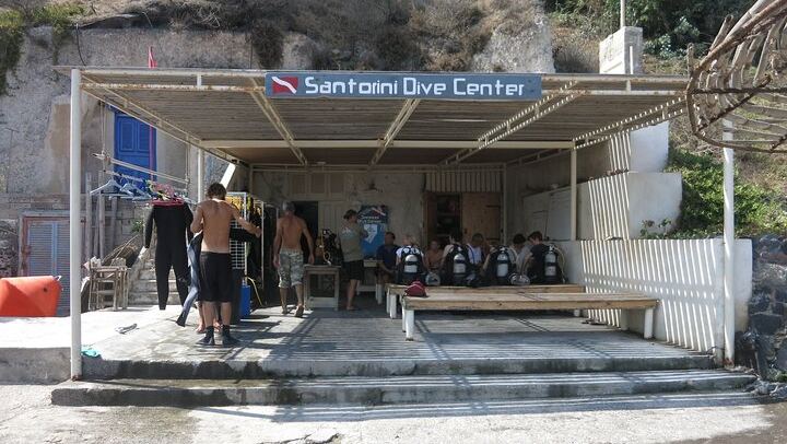 Discover Scuba Diving in the Caldera of the Volcano in Santorini