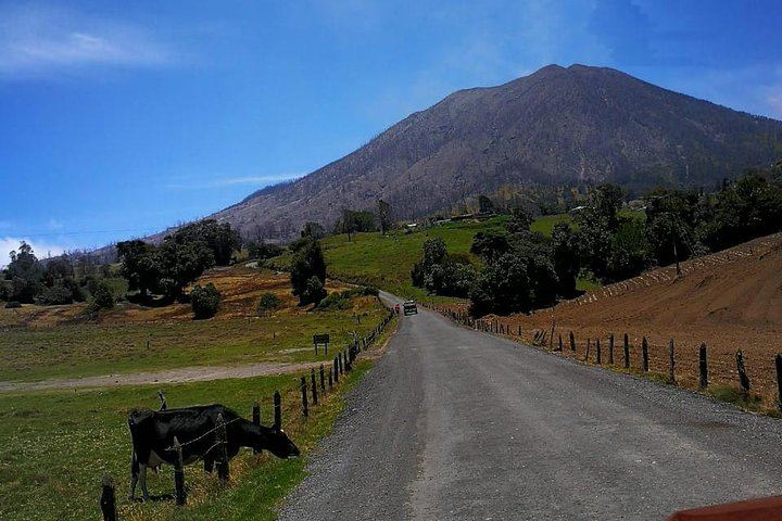 Drive to "La Central" closest town to the Volcano