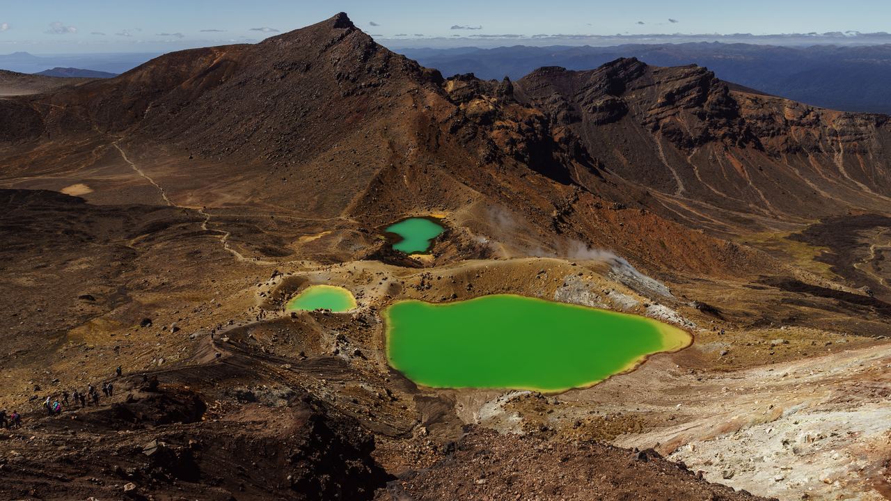 The Emerald Lakes on the Tongariro Alpine Crossing, Tongariro National Park, New Zealand