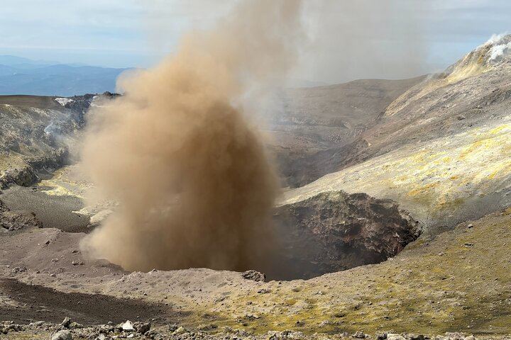 ETNA CENTRAL CRATER EXCURSION (3,345 m a.s.l.)