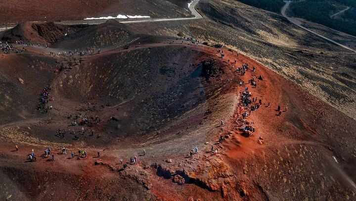 30 minutes Etna volcano private helicopter tour from Fiumefreddo