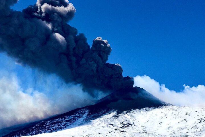 Etna guided excursion by Jeep